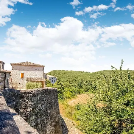 Charming With Terrace In Gard * Montclus