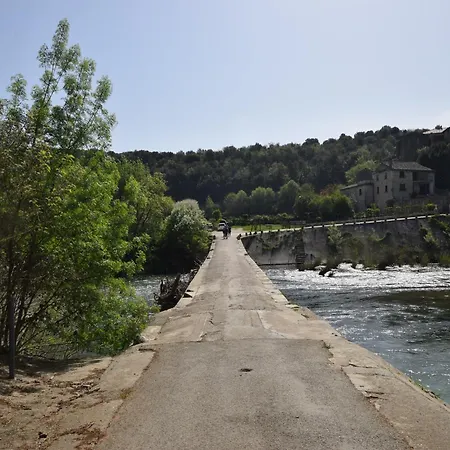 Charming With Terrace In Gard Nyaraló
